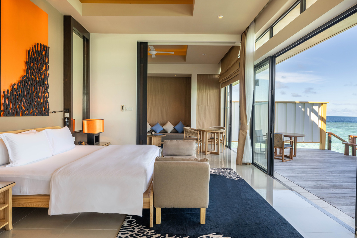 an-velavaru_accomodation-InOcean Pool Villa_Interior_Bedroom_3